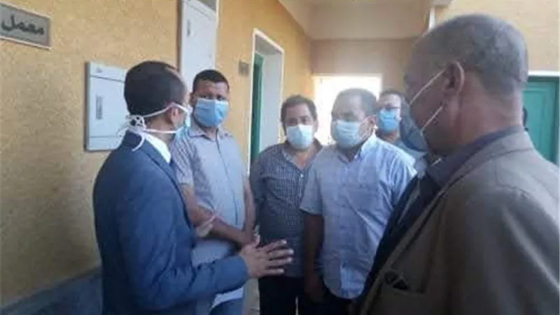 إصابة رئيس لجنة ثانوية بسوهاج بكورونا ونقله للعزل بطهطا وتعقيم استراحته وتقصى المخالطين