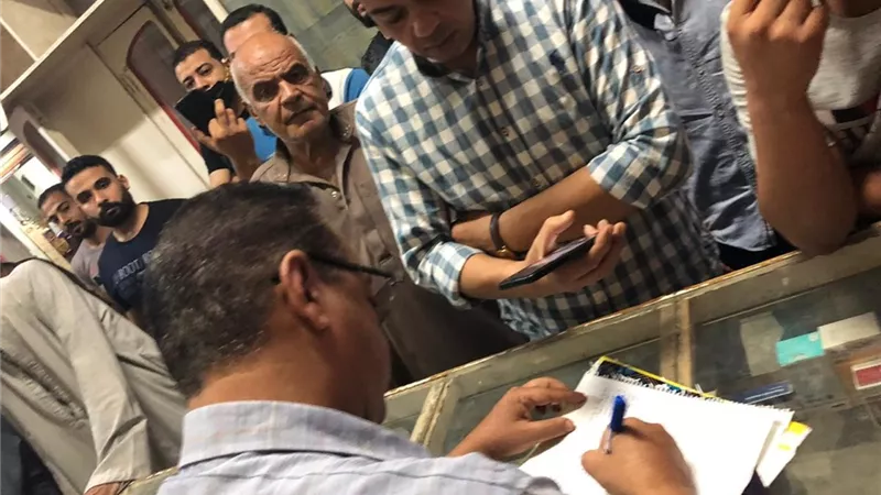 صحة المنوفية تضبط صيدلى علاج كورونا بالأعشاب .. بالصــور