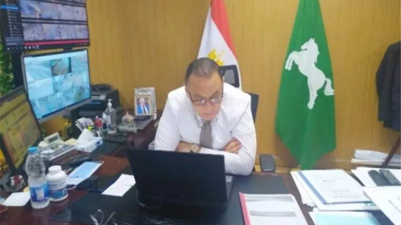 عبر تقنية الفيديو كونفرانس زايد تتابع مع غراب الإجراءات المتخذة لمكافحة كورونا المستجد