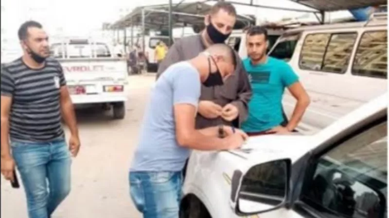 تغريم 65 سائقا لعدم الالتزام بارتداء الكمامة بالشرقية