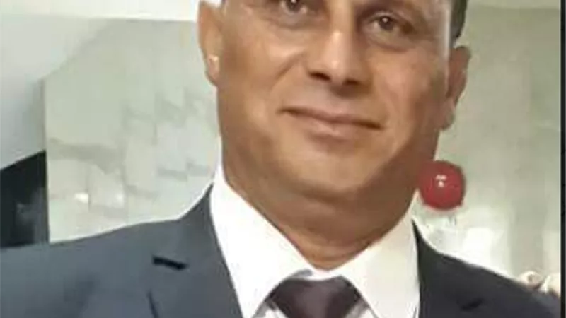 طلاب ثانوية العاشر يؤدون الإمتحانات بلا شكاوى