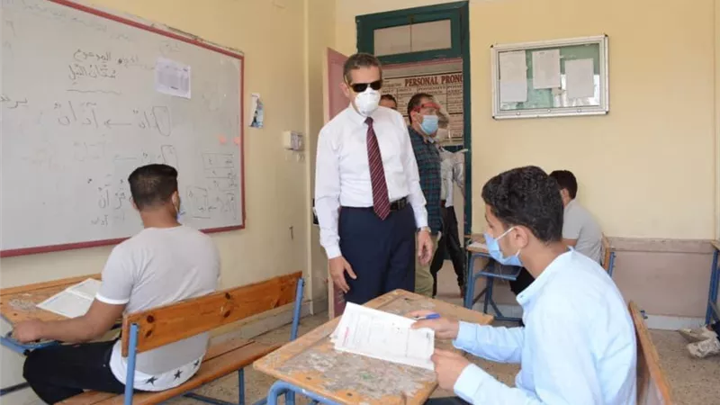 طلاب الاسكندريه يؤكدون على سهولة امتحان اللغه العربيه