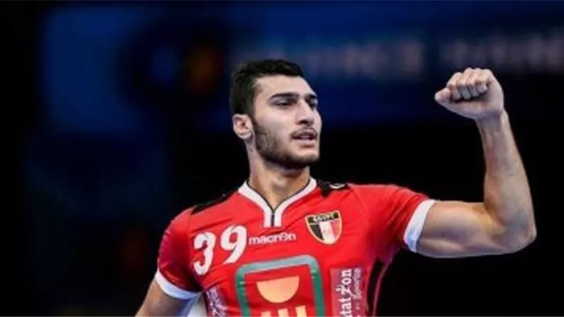 مرتضى منصور يعلن على الهواء تجديد يحيى الدرع للزمالك