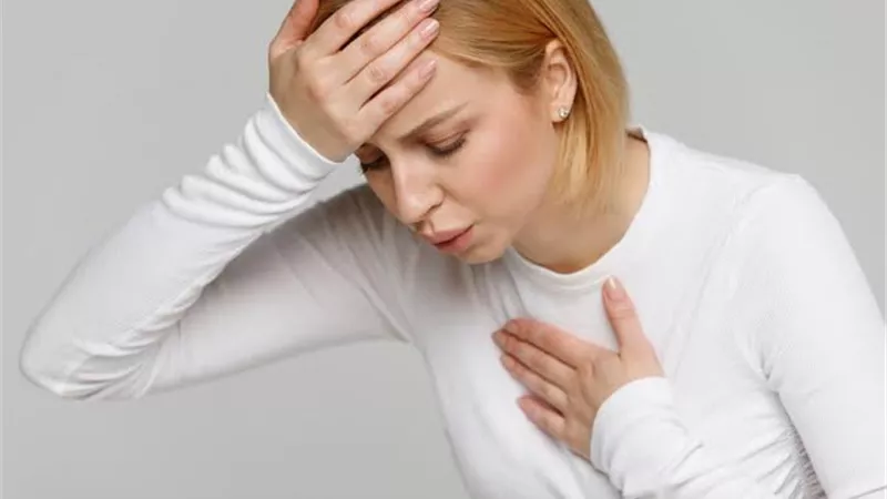 شحوب الوجه والدوخة .. أهم أعراض نقص فيتامين B12