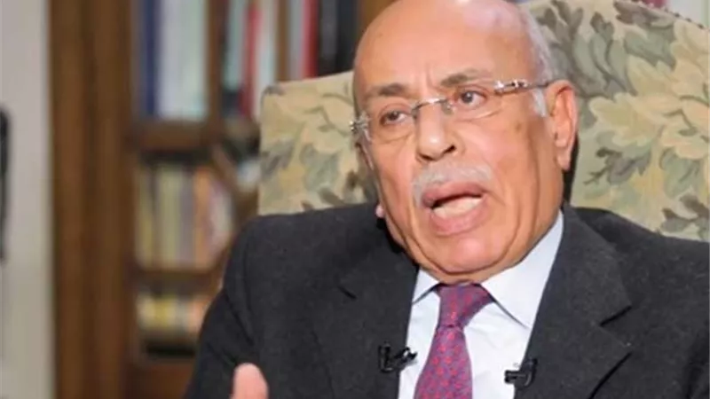 مفيد شهاب يوجه درسا فى القانون لوزير خارجية أثيوبيا .. فيديو