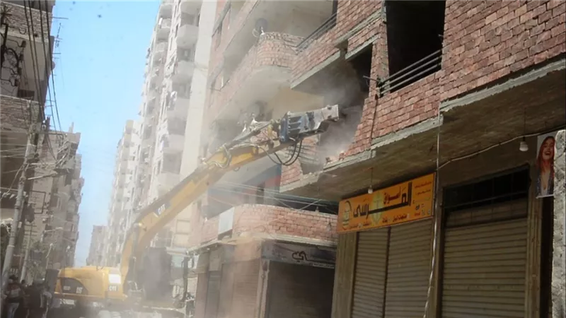 محافظ المنيا : حملات ازالة تعديات البناء مستمرة ولن تتوقف