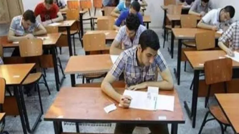 تصحيح امتحان العربي للثانوية العامة ومنح الطالب الدرجة على أي إجابة محتمل صحتها