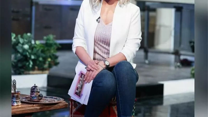 شاهد .. إطلالة جديدة للفنانة ريم البارودي من 