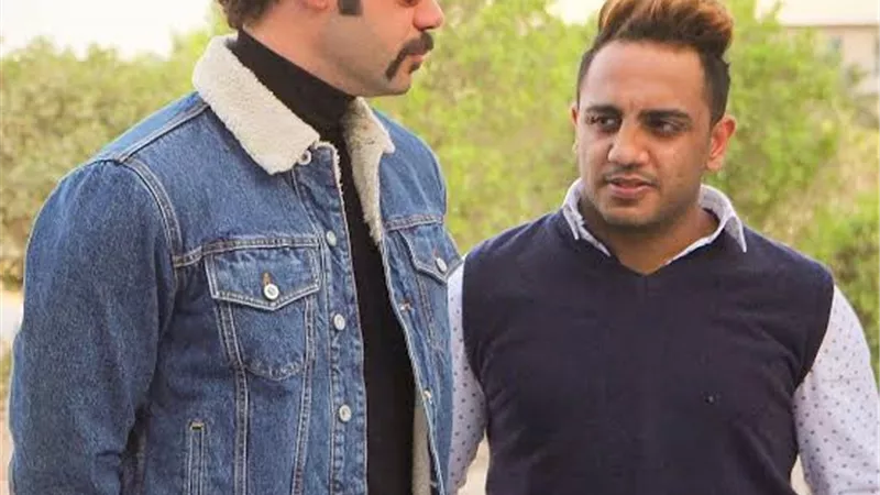 ابن الزعيم يواسي صديقه أوس أوس فى وفاة طفلة الرضيع