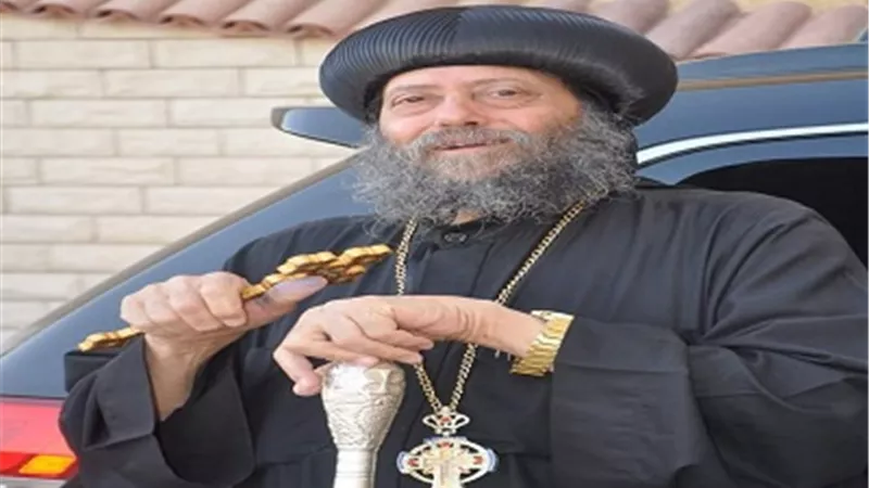 امين مستقبل وطن أسيوط يقدم التهنئة للانبا لوكاس مطران ابنوب والفتح بمناسبة عيد سيامه