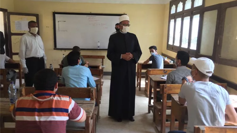 وكيل الأزهر: سلامة الطلاب والقائمين على الامتحانات هي الأهم ولا تهاون مع المقصرين