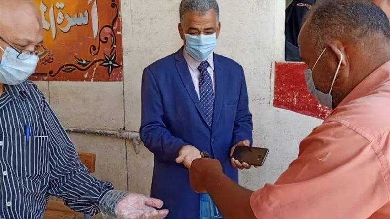 طلاب القسم العلمى سعداء من امتحان الديناميكا بالأقصر الأزهرية