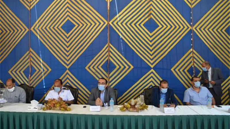 نائب محافظ الإسماعيلية يشهد قرعة تخصيص 80 منزلا ريفيا بالقنطرة شرق .صور