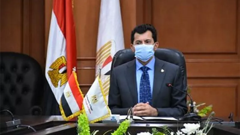 بعد قرارات مجلس الوزراء.. أشرف صبحى يحسم الجدل بشأن الغاء النشاط الرياضى