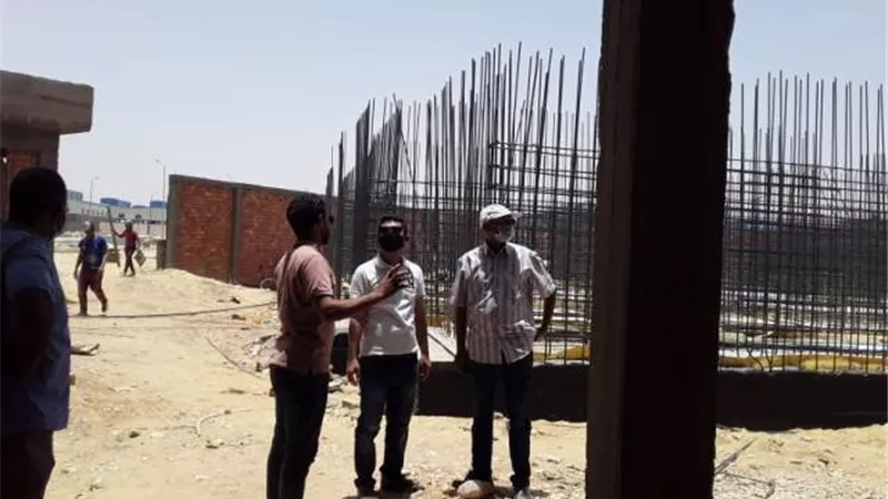 صحصاح ومصطفى يتفقدان أعمال ترفيق المنطقة الصناعية بالبياضية جنوب شرق الأقصر