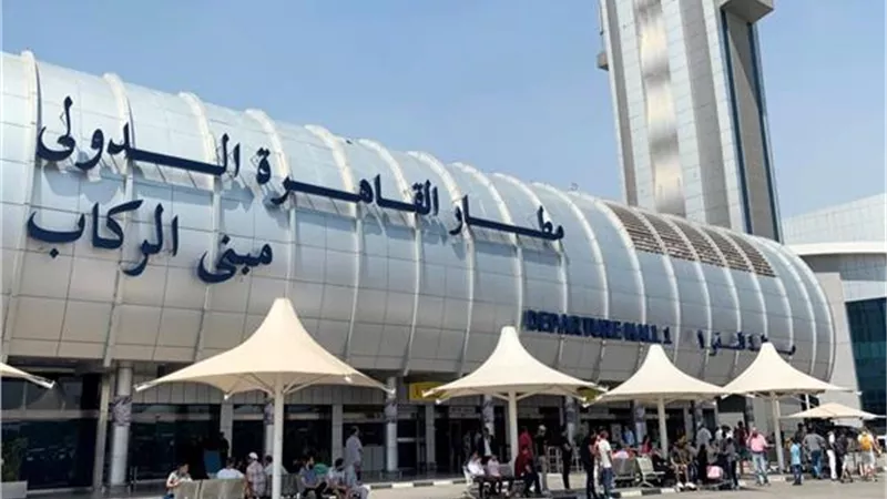 مطار القاهرة يستقبل 660 مصريا قادمين من السعودية