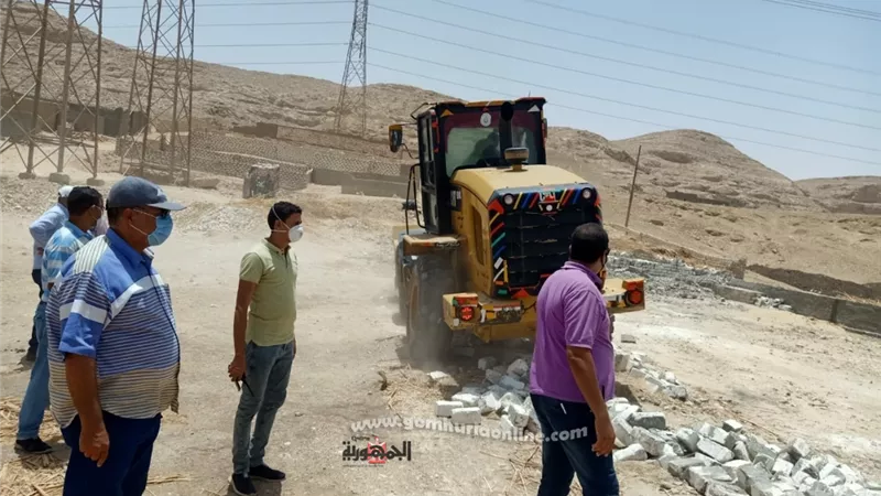 محافظ أسيوط: إزالة 15 حالة تعدي على أراضي زراعية وأملاك دولة بأبوتيج