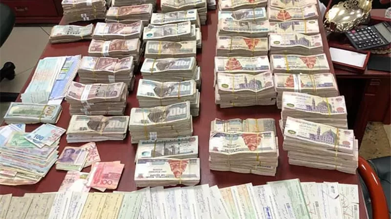 الرقابة الإدارية تقبض على شبكة 