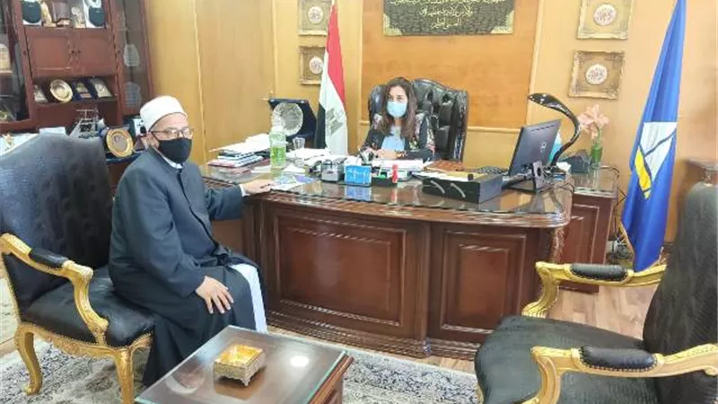محافظ دمياط تؤكد:فتح ٣٦٣ مسجد بدءًا من السبت وتوجه بتنفيذ حملات التطهير