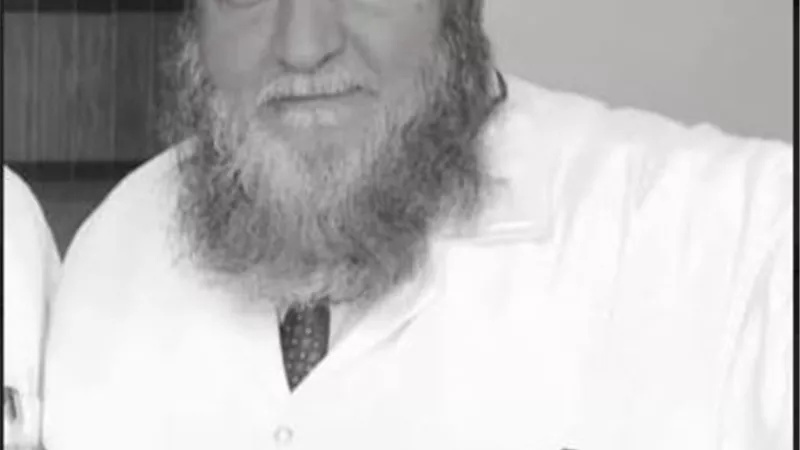 وكيل وزارة الصحة ينعى فقيد الواجب الدكتور محمد توفيق نائب مدير مستشفى بلبيس