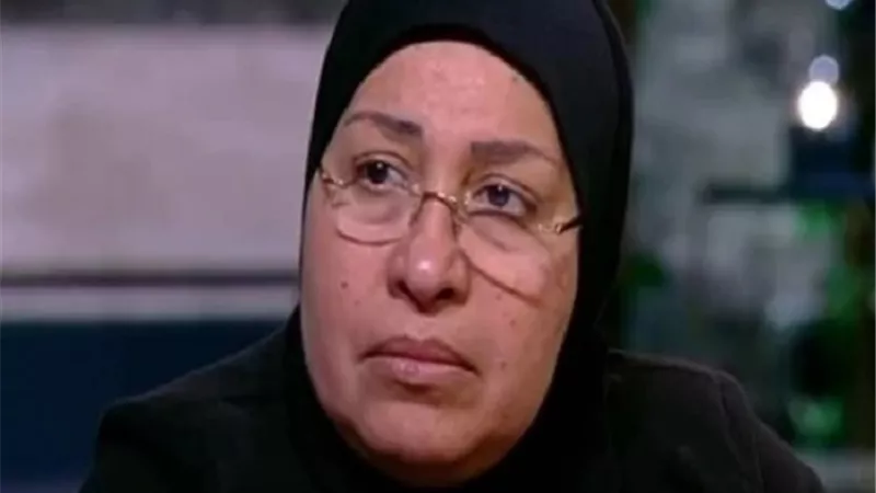 سامية زين العابدين: مرسي كان عميلا للمخابرات الأمريكية واسمه جاروليم.. فيديو