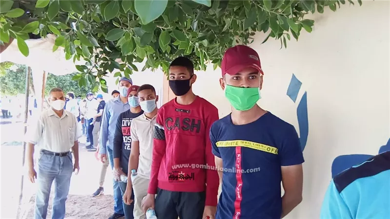 طلاب موط العسكرية نموذج انضباط وحضور مبكر قبل فتح اللجان بالوادى الجديد.صور وفيديو