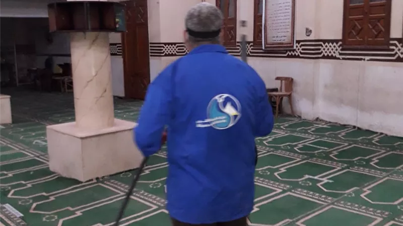 شركة مياه دمياط تطلق قافلة تعقيم ضخمة استعدادا لبدء عودة الحياة لطبيعتها