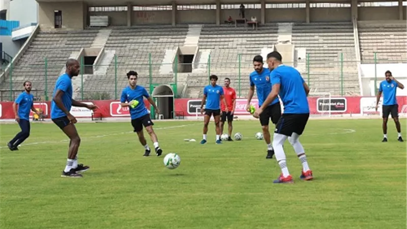 مجموعة الاهلى الاولى تخوض تدريبات بالكرة صباح اليوم