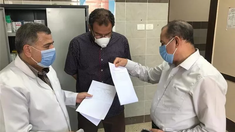 مدير التأمين الصحى يتفقد لجان مدرسة الفتح الثانوية ببلبيس