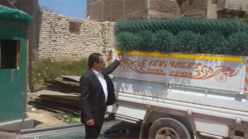 محافظ الشرقية يتابع استكمال تطوير مجمع مواقف سيارات الاجرة الرئيسى بمدينة أبوحماد