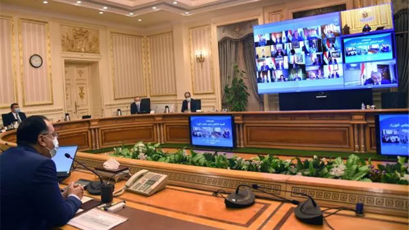 الحكومة توافق على مشروع قرار بترشيد الإنفاق العام