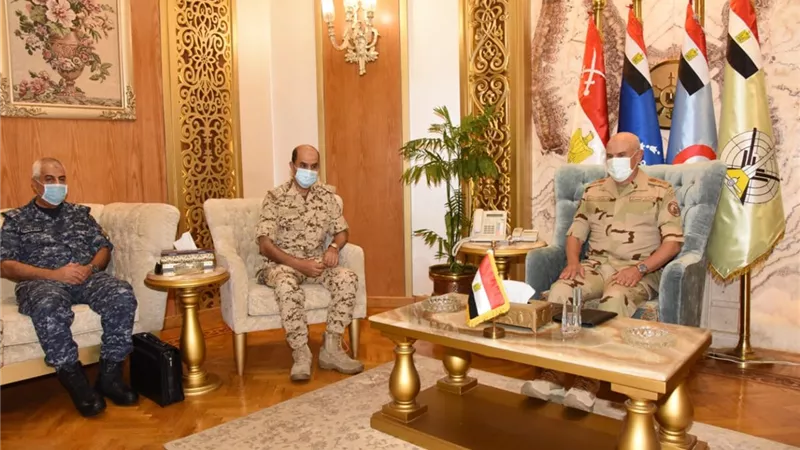 الفريق محمد فريد يلتقي مساعد رئيس هيئة الأركان البحرينى للعمليات