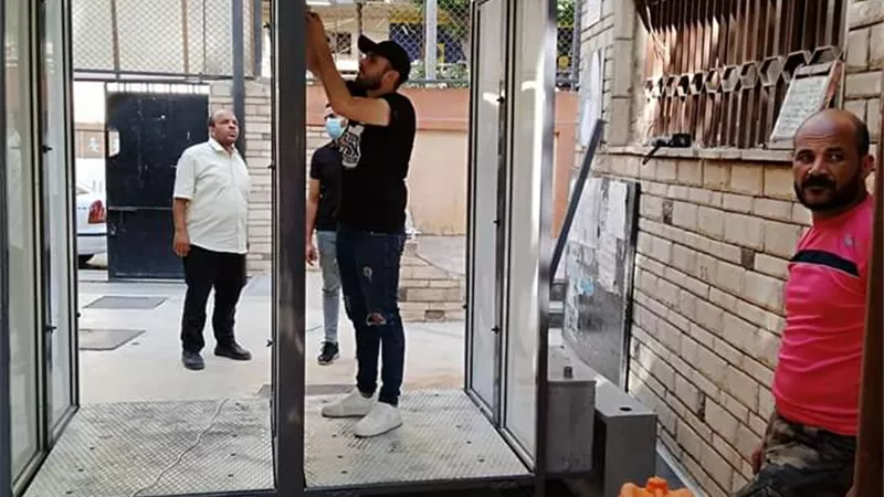 صيانه بوابات التعقيم الاليكترونية بمدارس عابدين بالقاهرة - صور