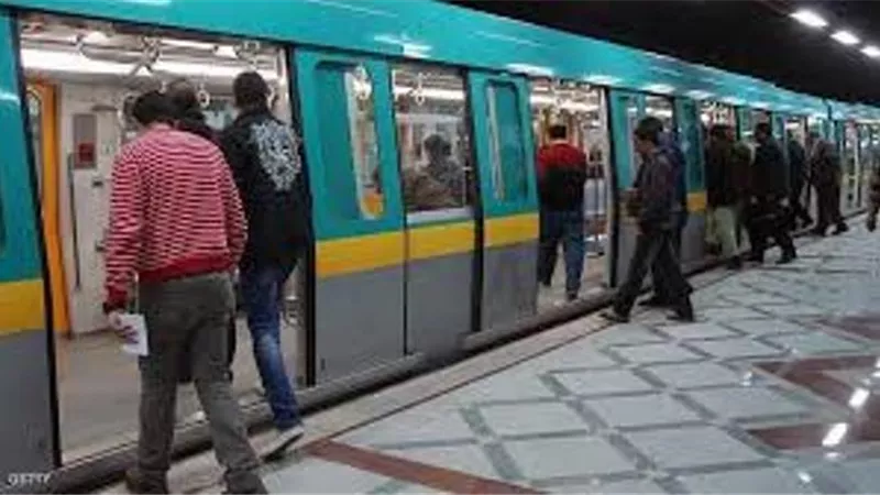 بدءاً من السبت المقبل.. وزارة النقل تعلن مواعيد المترو الجديدة