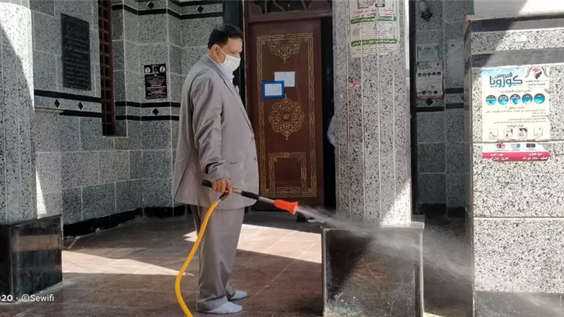 حملة لتطهير وتعقيم المساجد مبادرة جديدة يطلقها مواطن أسيوطي