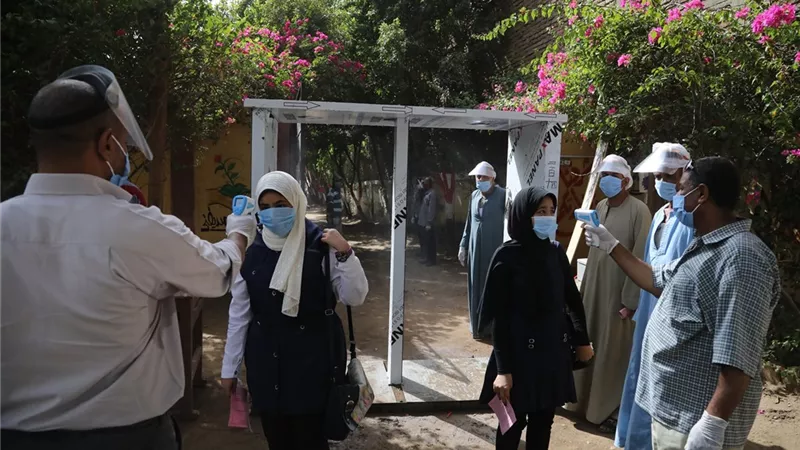 غيبوبة سكر لمصحح و 10 حالات إغماء بين طلاب الثانوية العامة بقنا