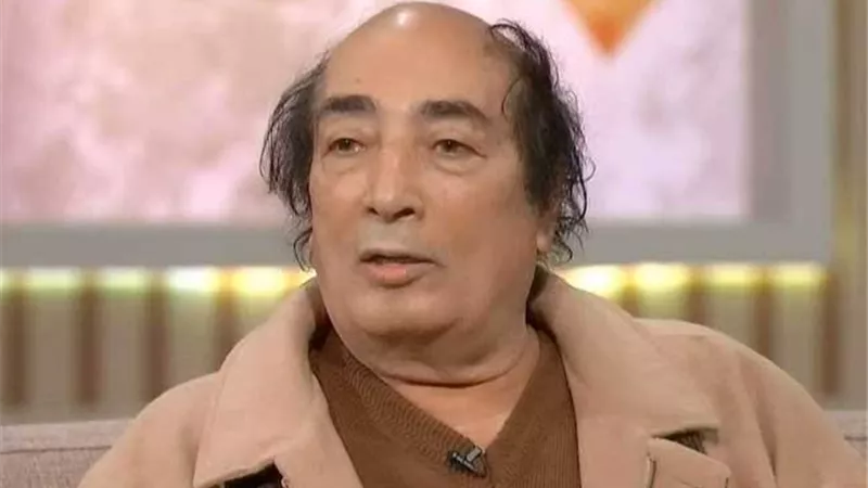 بعد نقله لمستشفى .. عبد الله مشرف ينتظر نتيجة مسحة لفيروس كورونا