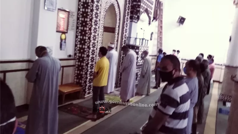 مساجد إسكندرية أستقبلت المصلين فجرا بالإجراءات الأحترازية بعد انقطاع ٣أشهر
