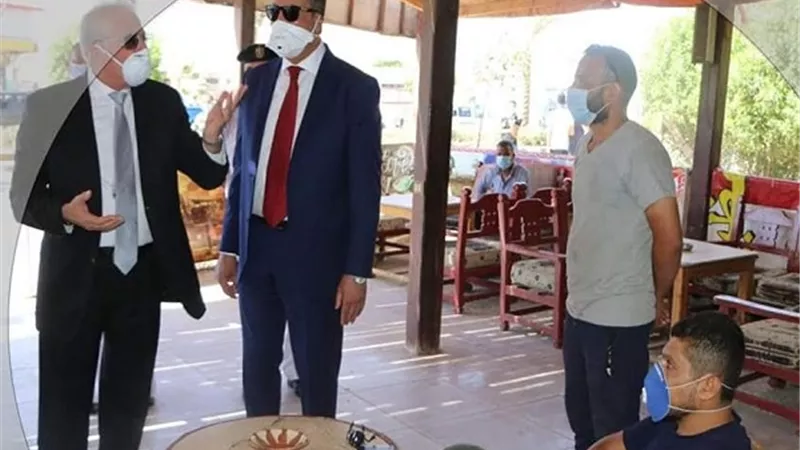 فوده وخريصة تابعا تنفيذ الإجراءات الإحترازية بالمقاهي والمطاعم بطور سيناء