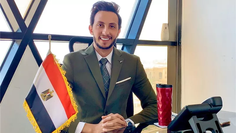 أحمد الزقازيقي يبدأ أولى تجاربه الإعلامية ببرنامج 