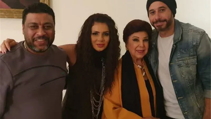 محمد جمعة يطالب الجمهور بالدعاء للفنانة رجاء الجداوي