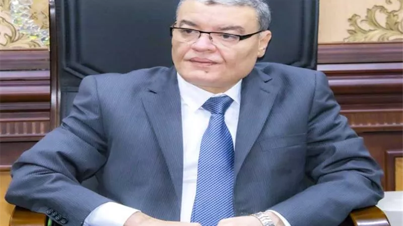 برقية تهنئة للرئيس السيسى بعيد ثورة 30 يونيو من محافظ المنيا