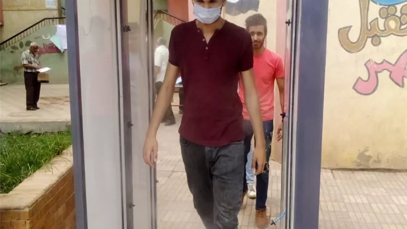 صيانه البوابات الاليكترونية وتطهير اللجان الثانوية العامة بمدرسة محمد على بالسيده زينب