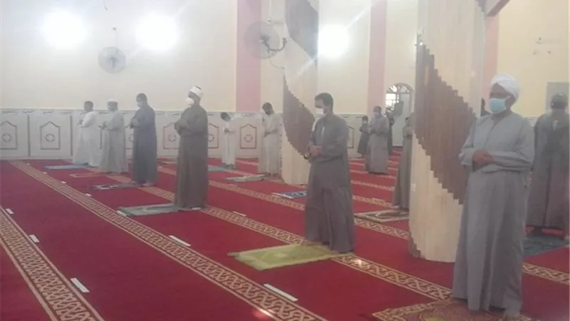 وكيل أوقاف الأقصر فى جولة ميدانية بمساجد إسنا