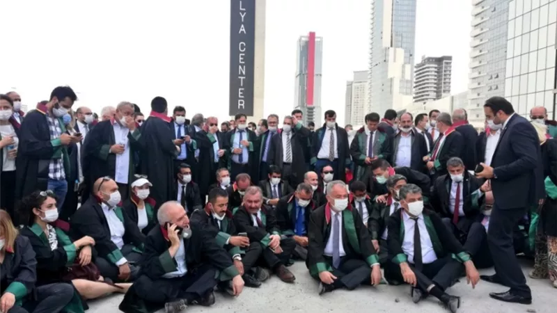 رئيسة حزب الشعب الجمهوري التركي المعارض تدعو إلى مسيرة لاسقاط أردوغان يوم 30 يونيو