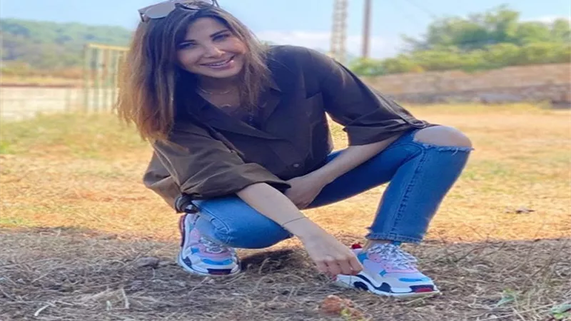 شاهد .. نانسى عجرم تخطف قلوب متابعيها بإبتسامة رقيقة وظهور رائع ..صور