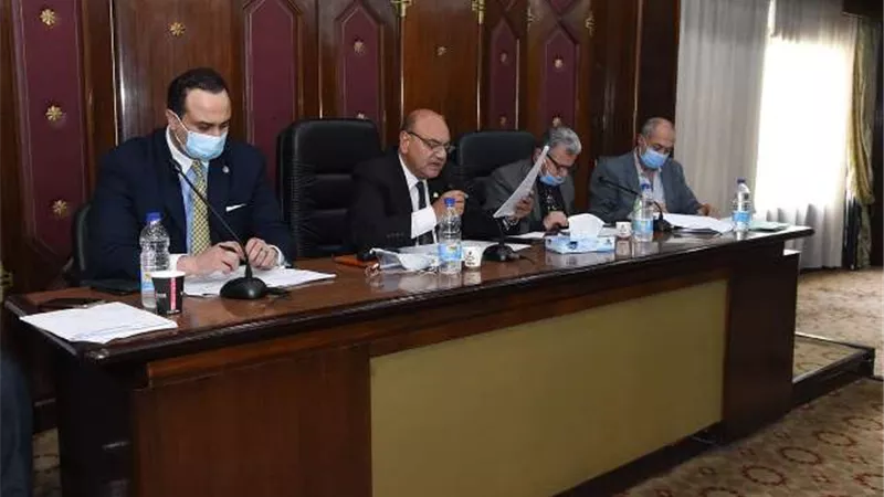 صحة البرلمان توافق على زيادة بدل المهن الطبية