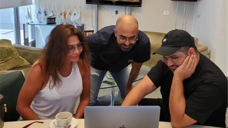 إليسا تعلن موعد طرح ألبومها الجديد 