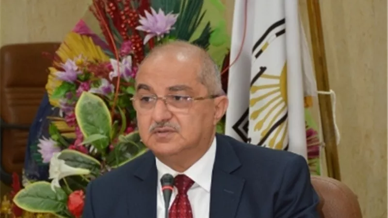 رئيس جامعة أسيوط يهنئ رئيس الجمهورية وشعب مصر العظيم بمناسبة ذكرى ثورة 30 يونيه