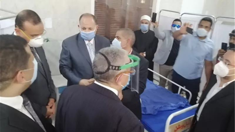 محافط أسيوط يفتتح مستشفي العزل الصحي لعلاج مرضي كورونا بمنفلوط